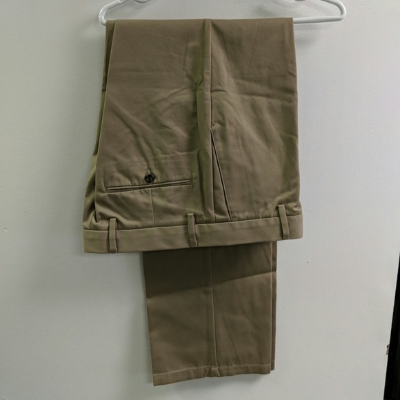 Dockers Men's Signature Khaki Pants - Picture 3 of 7